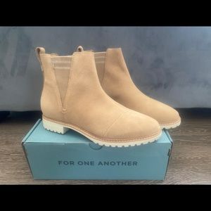 Toms Cleo Suede Ankle Boots Tan Water Resistant